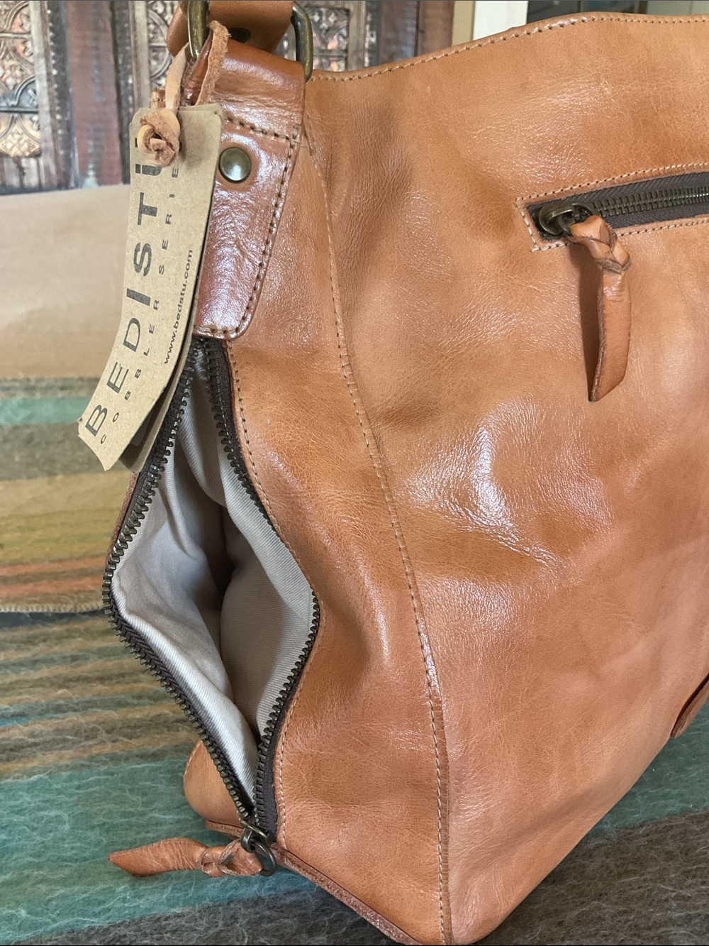 BedStü Packet Leather Bag - Picture 4 of 6